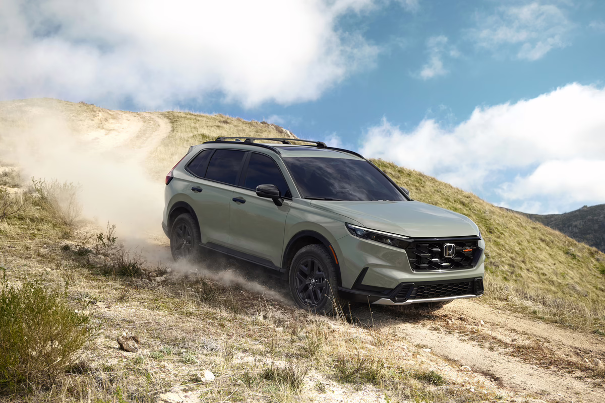 2026 Honda CR-V TrailSport. Front 3/4 in action. Image courtesy of Honda.