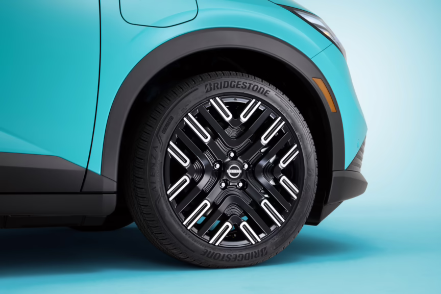 2026 Nissan Leaf, 19-in alloy wheel. Image courtesy of Nissan.