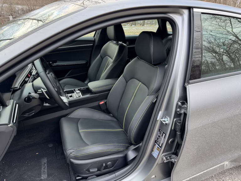 2025 Kia K5 GT 2.5T, front seats. Image by Robin Warner