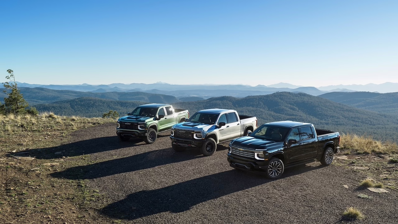 V-8s Keep on Truckin in the New Silverado